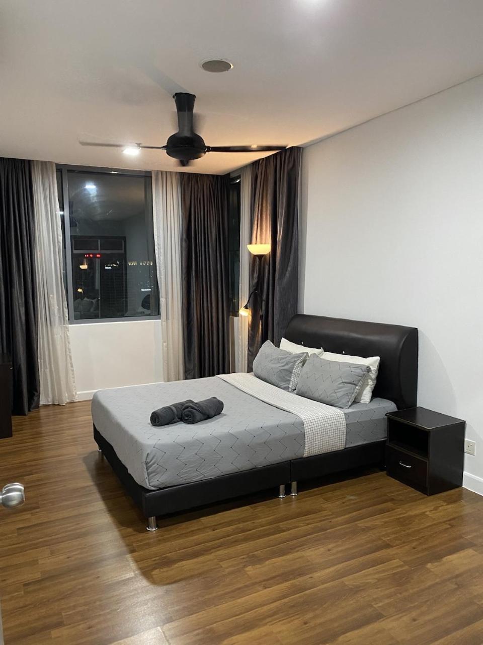 Mercu Summer Suites Klcc By Minutepointhome Kuala Lumpur Esterno foto