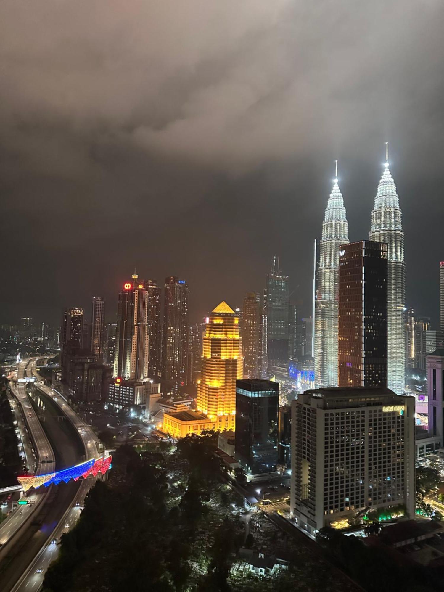 Mercu Summer Suites Klcc By Minutepointhome Kuala Lumpur Esterno foto