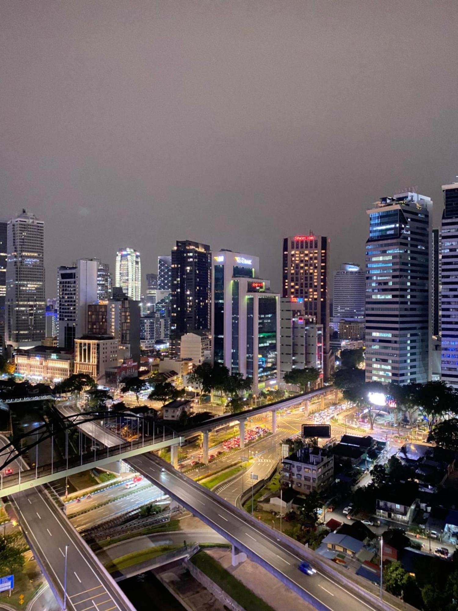 Mercu Summer Suites Klcc By Minutepointhome Kuala Lumpur Esterno foto